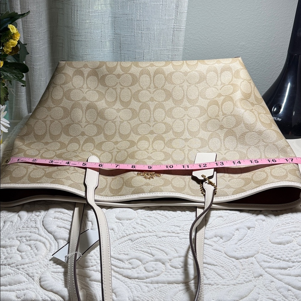 Coach City Tote - Picture 11 of 12